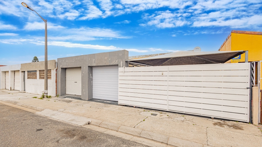 3 Bedroom Property for Sale in Westridge Western Cape